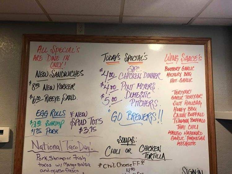 Van's Bar - Manitowoc, WI