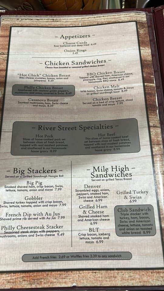 Dana's River Street Restaurant - Spooner, WI